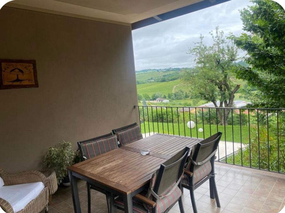 Agriturismo Bottega Di Rosanna Castagnole delle Lanze Kültér fotó