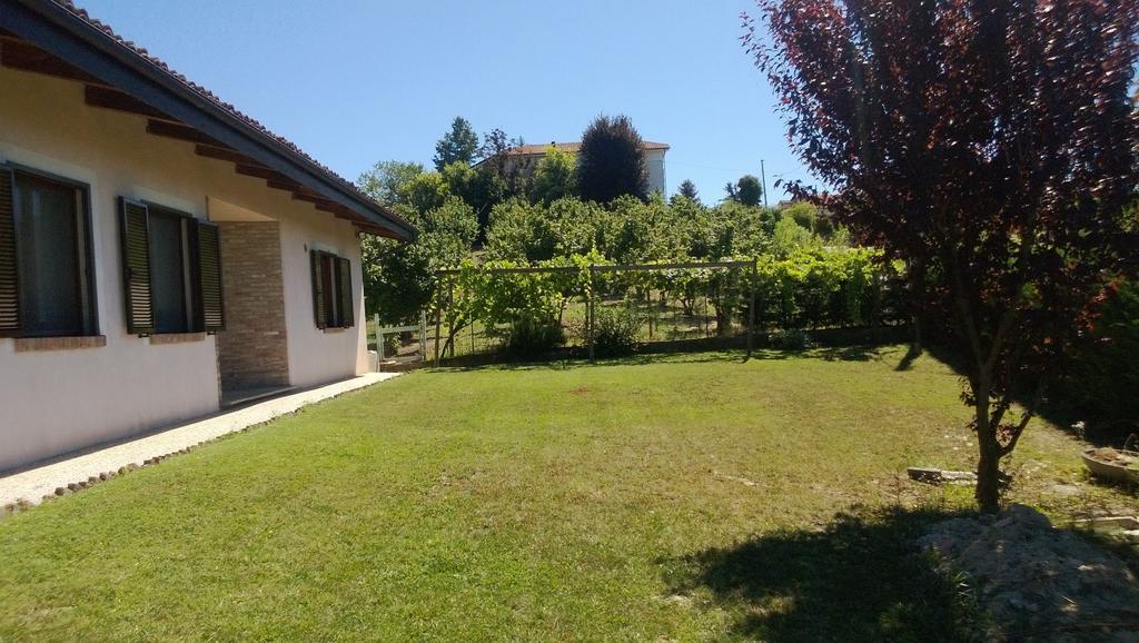 Agriturismo Bottega Di Rosanna Castagnole delle Lanze Kültér fotó